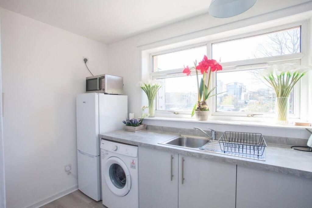 Cosy 1 Bed With Parking In City Centre Appartement Glasgow Buitenkant foto